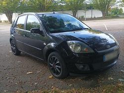 Schwarz Gebraucht 2007 Ford Fiesta Kleinwagen | 2.500 €