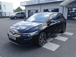 Schwarz Gebraucht 2020 VW Golf VIII Life Limousine | 18.990 € (Fairer Preis)