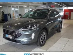 Grau Gebraucht 2024 Ford Kuga Titanium SUV | 31.977 € (Superpreis)