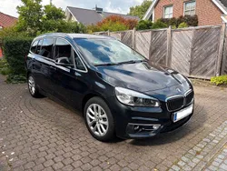 Schwarz Gebraucht 2015 BMW 218 Luxury Line Kombi | 15.500 € (Teuer)