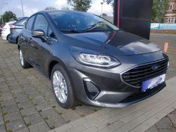Grau Gebraucht 2023 Ford Fiesta Titanium Kleinwagen | 17.490 € (Guter Preis)