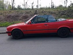 Rot Gebraucht 1991 BMW 318 Cabriolet M Sport Cabrio | 13.999 €