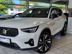 Weiß Neu 2024 Volvo XC40 Plus SUV | 36.890 € (Etwas zu teuer)