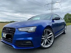 Blau Gebraucht 2016 Audi A5 Ambiente Coupé | 22.500 € (Fairer Preis)