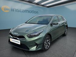 Grün Gebraucht 2023 Kia Ceed Spirit Kleinwagen | 24.649 € (Fairer Preis)