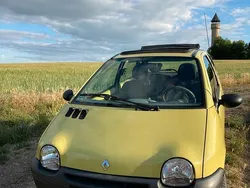 Gelb Gebraucht 2002 Renault Twingo Kleinwagen | 799 € (Guter Preis)