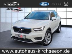 Weiß Gebraucht 2022 Volvo XC40 Momentum SUV | 27.950 € (Fairer Preis)