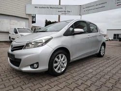 Silber Gebraucht 2014 Toyota Yaris Kleinwagen | 8.750 € (Fairer Preis)
