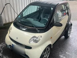 Gelb Gebraucht 2005 Smart ForTwo Coupé Kleinwagen | 1.800 € (Guter Preis)