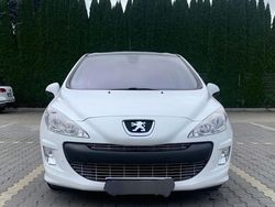 Weiß Gebraucht 2008 Peugeot 308 Premium Limousine | 2.799 € (Fairer Preis)