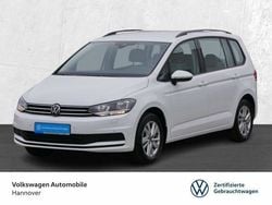 Pure white Gebraucht 2024 VW Touran Comfortline Van / Kleinbus | 31.380 € (Fairer Preis)