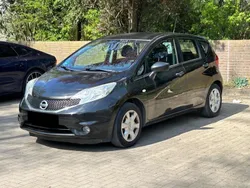 Schwarz Gebraucht 2016 Nissan Note Visia Van / Kleinbus | 5.950 € (Fairer Preis)