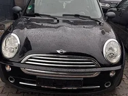 Schwarz Gebraucht 2005 Mini Cooper Kleinwagen | 2.000 €