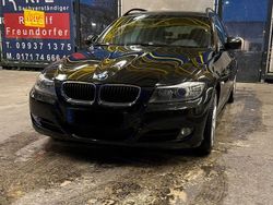Schwarz Gebraucht 2009 BMW 320 Kombi | 5.999 € (Guter Preis)