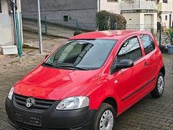 Rot Gebraucht 2005 VW Fox Kleinwagen | 2.850 €