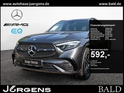 Grau graphitgrau metallic Gebraucht 2024 Mercedes GLC300 AMG SUV | 62.840 € (Fairer Preis)