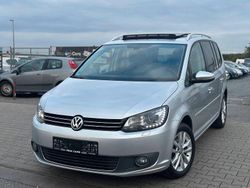 Silber Gebraucht 2014 VW Touran Highline Van / Kleinbus | 10.999 € (Fairer Preis)