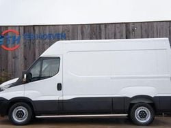 Weiß Gebraucht 2018 Iveco Daily Van / Kleinbus | 12.750 € (Guter Preis)