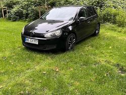 Schwarz Gebraucht 2009 VW Golf VI Kleinwagen | 3.800 € (Etwas zu teuer)