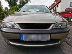 Andere farben Gebraucht 1996 Opel Vectra Limousine | 4.250 €