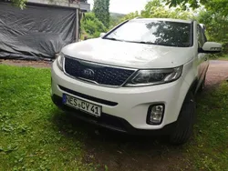 Weiß Gebraucht 2012 Kia Sorento Attract SUV | 6.600 € (Guter Preis)