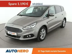Grau Gebraucht 2016 Ford S-MAX Titanium Van / Kleinbus | 16.960 € (Fairer Preis)