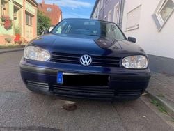 Blau Gebraucht 2001 VW Golf IV Basis Limousine | 1.000 € (Superpreis)