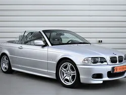 Silber Gebraucht 2001 BMW 320 Cabriolet M Sport Cabrio | 17.990 €