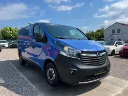 Grau Gebraucht 2017 Opel Vivaro Van | 10.499 €