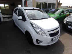 Weiß Gebraucht 2011 Chevrolet Spark LS Kleinwagen | 4.225 € (Teuer)