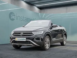 Schwarz Gebraucht 2023 VW T-Roc Cabriolet Move Cabrio | 38.178 € (Teuer)