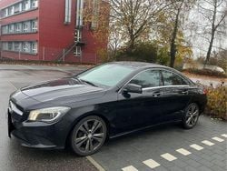 Schwarz Gebraucht 2015 Mercedes CLA180 Limousine | 13.500 € (Guter Preis)