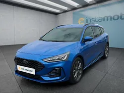 Blau Gebraucht 2022 Ford Focus ST-Line Kombi | 20.699 € (Fairer Preis)