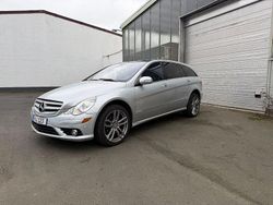 Silber Gebraucht 2006 Mercedes R500 AMG Van / Kleinbus | 8.500 €