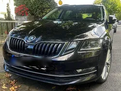 Schwarz Gebraucht 2018 Skoda Octavia LAURIN & KLEMENT Kombi | 16.000 € (Fairer Preis)