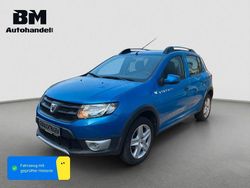 Blau Gebraucht 2014 Dacia Sandero Stepway Kleinwagen | 4.990 € (Guter Preis)