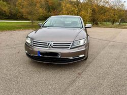 Grau Gebraucht 2012 VW Phaeton Limousine | 15.300 €