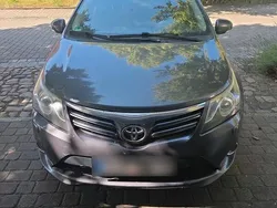Grau Gebraucht 2003 Toyota Avensis Kombi | 5.300 €