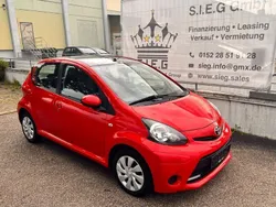 Rot Gebraucht 2014 Toyota Aygo Cool Kleinwagen | 3.690 € (Guter Preis)