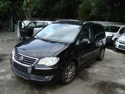 Schwarz Gebraucht 2007 VW Touran Highline Van / Kleinbus | 2.650 € (Fairer Preis)