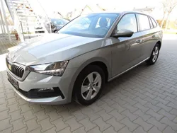 Grau Gebraucht 2023 Skoda Scala Ambition Kleinwagen | 16.250 €