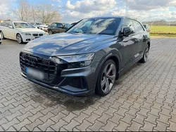 Grau Gebraucht 2021 Audi Q8 S-Line SUV | 64.490 € (Guter Preis)