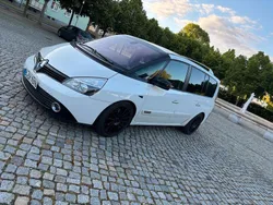 Weiß Gebraucht 2014 Renault Grand Espace Van / Kleinbus | 9.600 €