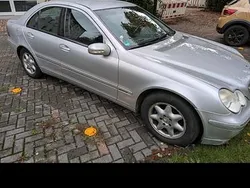 Silber Gebraucht 2002 Mercedes C180 Limousine | 2.099 € (Guter Preis)
