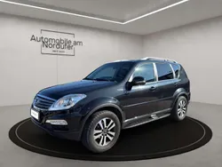 Schwarz Gebraucht 2015 Ssangyong Rexton Sapphire SUV | 6.990 €