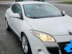 Weiß Gebraucht 2010 Renault Mégane Coupé Coupé | 5.790 €