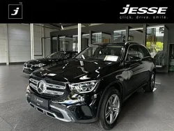 Schwarz unilack Gebraucht 2022 Mercedes GLC300e SUV | 32.990 € (Superpreis)