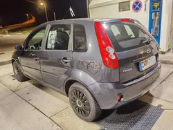 Grau Gebraucht 2007 Ford Fiesta Kleinwagen | 2.650 € (Fairer Preis)