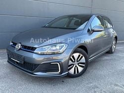 Grau Gebraucht 2017 VW Golf VII GTE Limousine | 12.900 € (Fairer Preis)