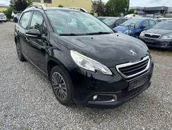 Schwarz Gebraucht 2014 Peugeot 2008 Active SUV | 5.990 € (Fairer Preis)